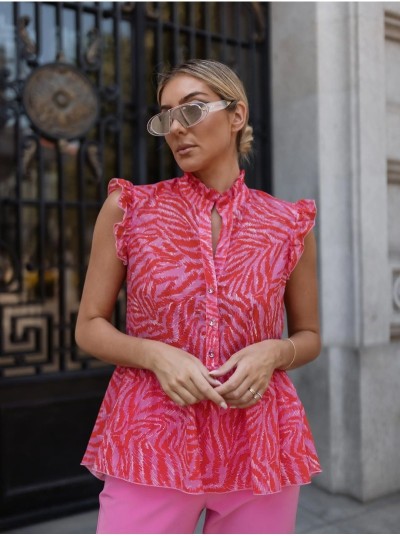 Blusa estampada com mini folhos