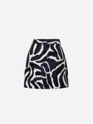 Saia em jacquard com detalhe de fivela