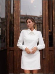 Vestido detalhe laço pérolas no decote