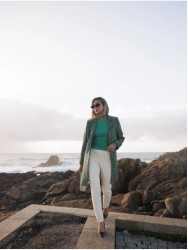Round neck sweater with monogram rectangle