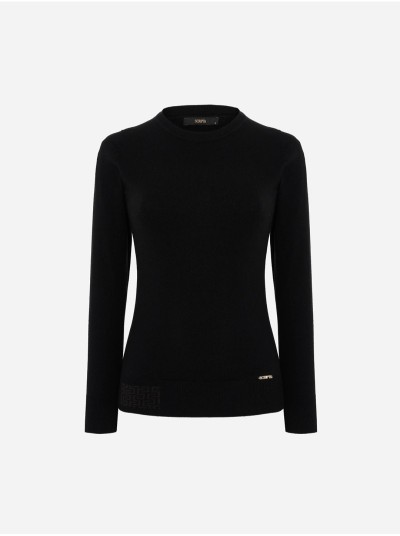Round neck sweater with monogram rectangle