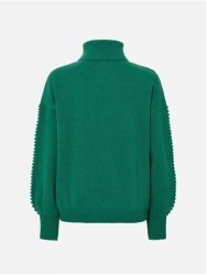 Camisola com efeito relevo na frente e na manga