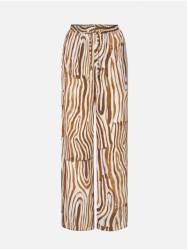 Fluid printed trousers with a straight cut