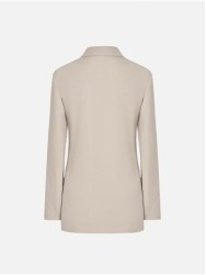 Blazer com detalhe de aplicações metálicas