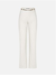 Trousers with a fitted cut and a personalized chai