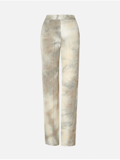 Fluid printed trousers with a straight cut