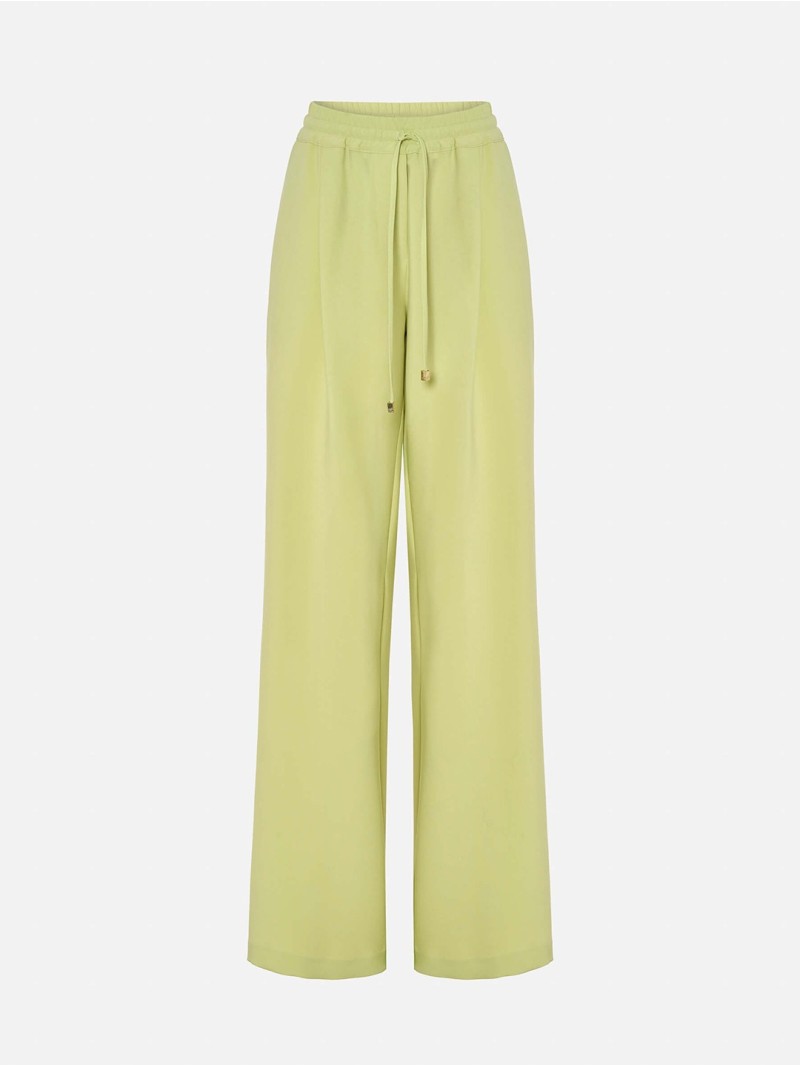 Plain trousers with pleats and an elastic waistban