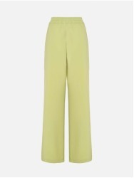 Calça lisa com pregas e elástico na cinta