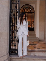 Straight-cut trousers in solid fabric