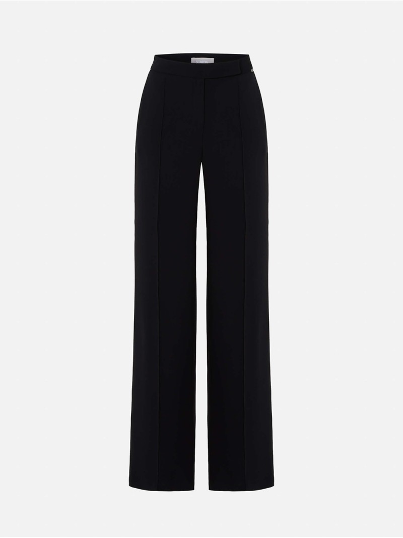 Straight-cut trousers in solid fabric