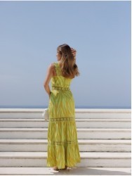 Vestido estampado comprido com detalhes de renda