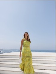 Vestido estampado comprido com detalhes de renda