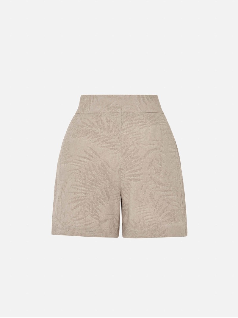 Shorts in fantasy fabric