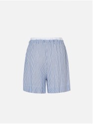 High-waisted shorts with a drawstring