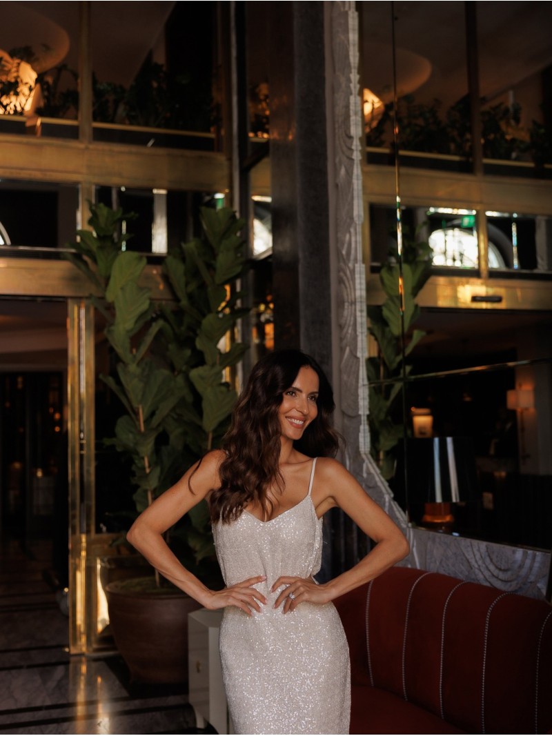 Vestido comprido de costas abertas