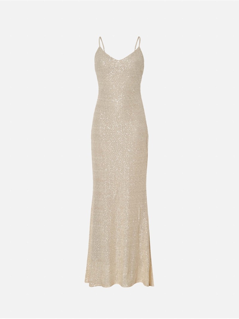 Vestido comprido de costas abertas