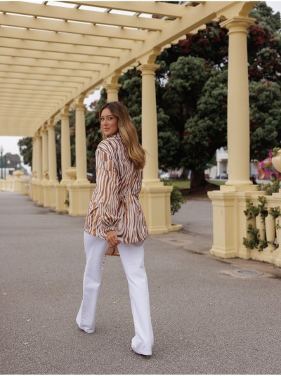 Parka estampada com bolsos de palas