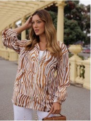 Parka estampada com bolsos de palas