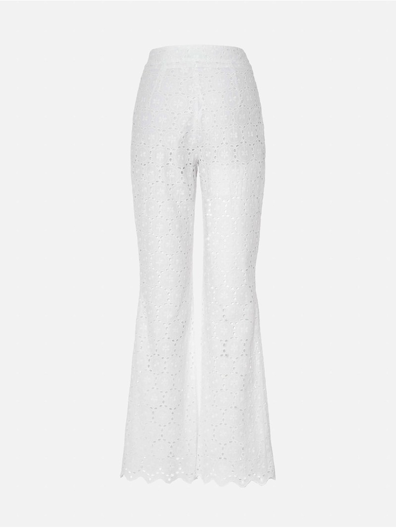 Calça em tecido de renda com corte boca de sino