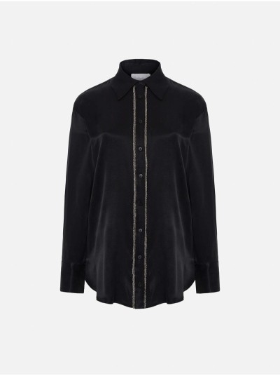 Blusa com detalhe de missangas