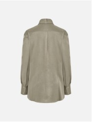 Blusa com detalhe de missangas
