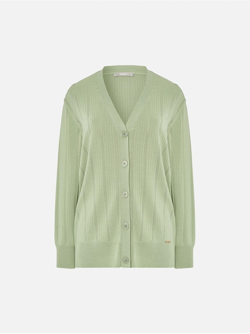 Loose-fitting knit cardigan