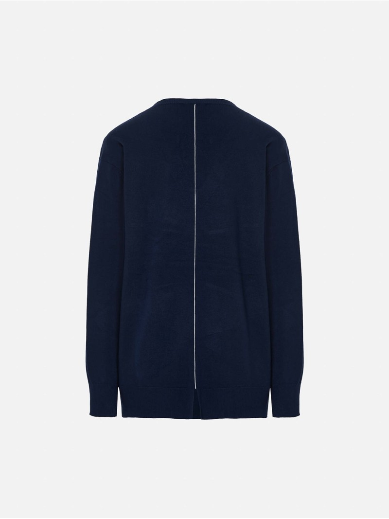 Long-sleeve sweater with contrasting stripes