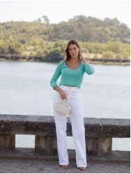 Camisola em malha com decote em V