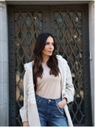 Parka com efeito de pêlo e capuz