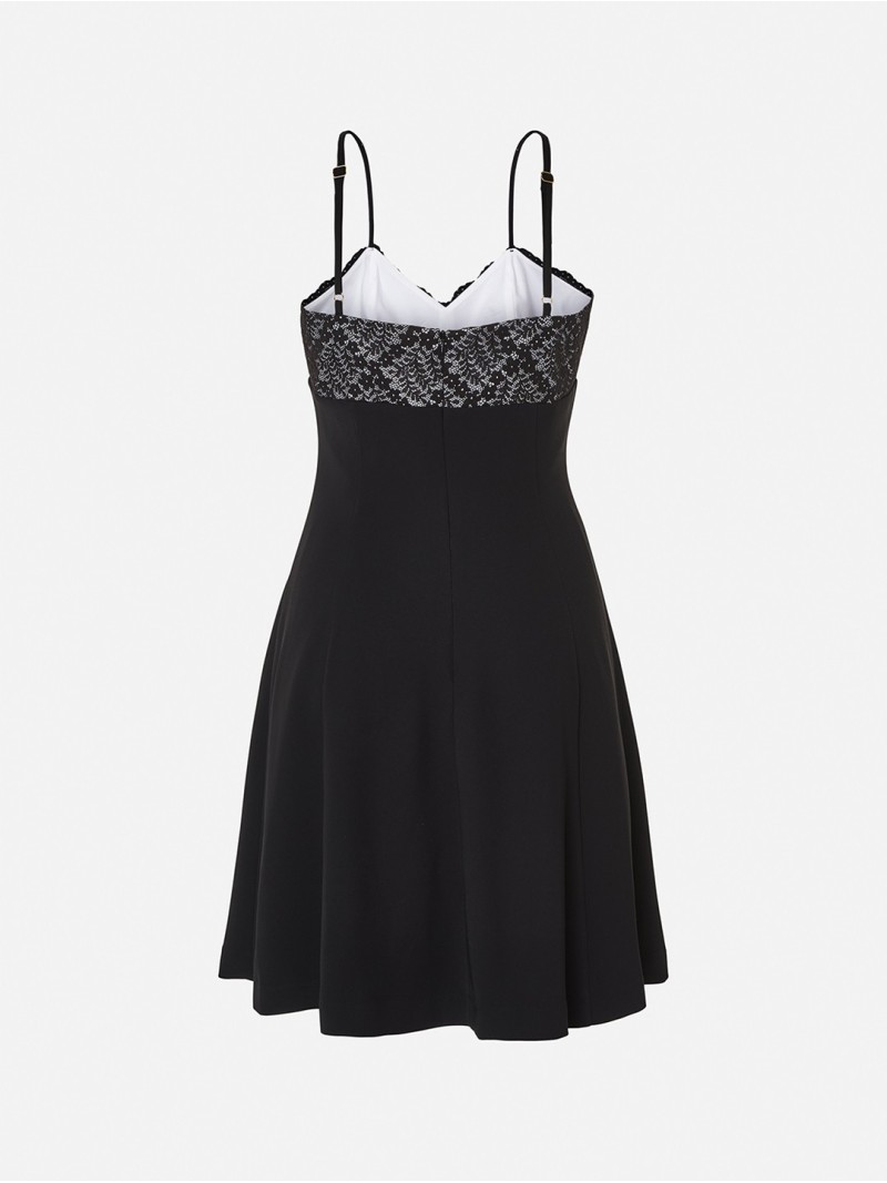 Vestido com renda