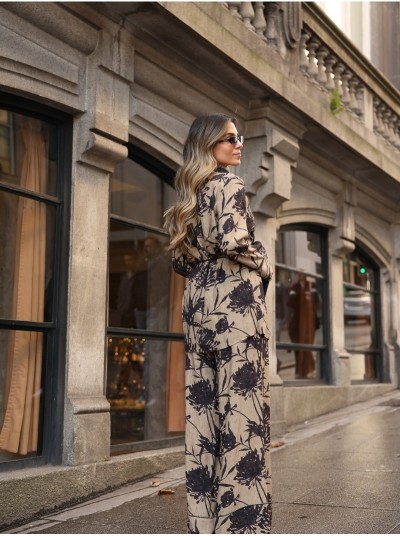 Calça estampada fluída