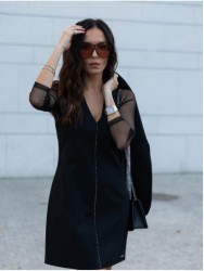 Vestido riscado com detalhe de transparência