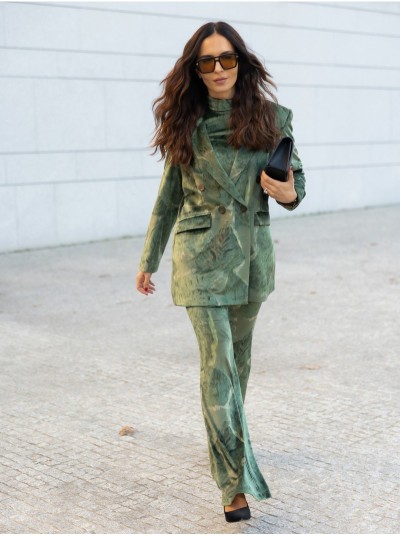 Calça estampada com corte boca de sino