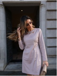 Vestido curto com pormenores metalicos