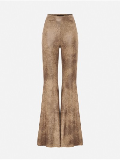 Calça estampada com corte boca de sino