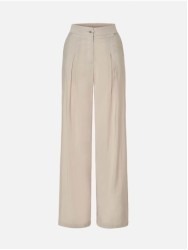Trousers with a fluid fit and pleat details