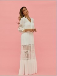 Vestido comprido com detalhes em renda