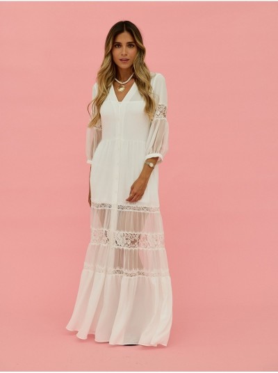 Vestido comprido com detalhes em renda