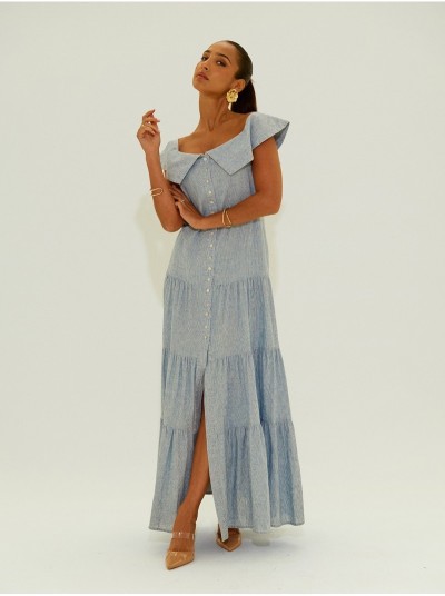 Vestido comprido em linho com decote quadrado