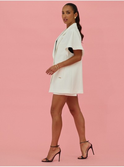 Shorts with patch pockets