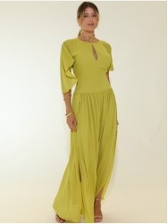 Long dress with keyhole detail and open sleeves