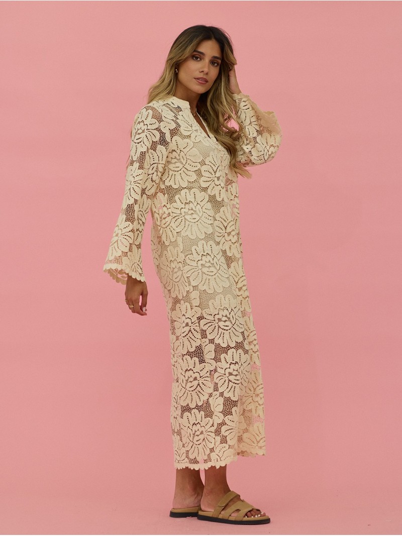 Vestido midi em renda com decote V