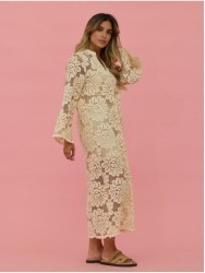 Vestido midi em renda com decote V