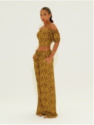 Short printed top with sleeve