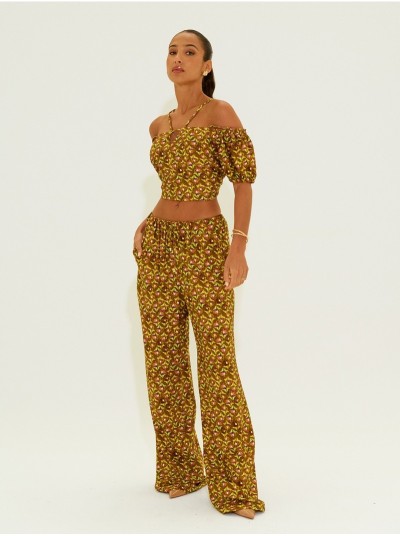 Short printed top with sleeve