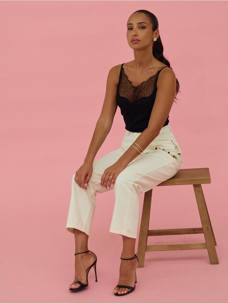 Thin-strapped top with lace