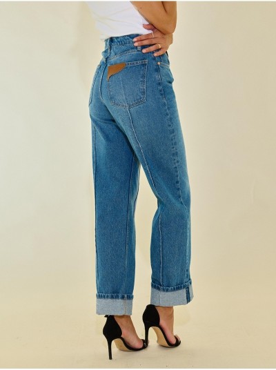 Calça de ganga wide leg com dobra na baínha