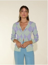 Knitted coat with diamond pattern