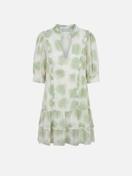Vestido curto estampado com folhos