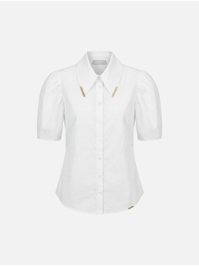 Blusa com detalhe metálico